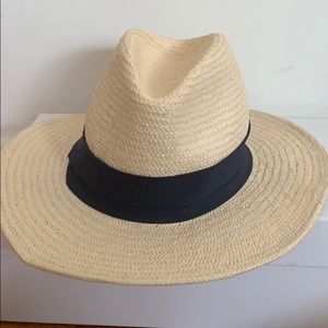 Banana Republic Fadora Hat